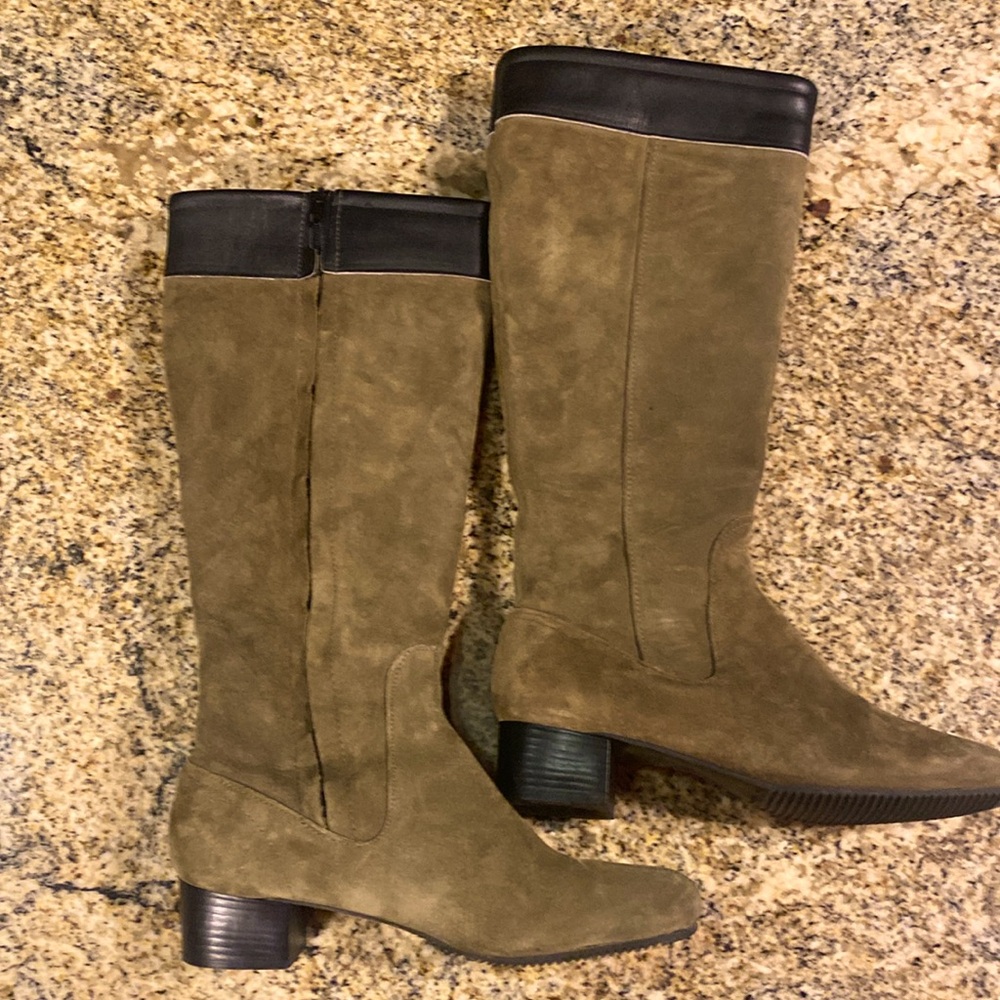 70s Vintage Suede Hush Puppies Knee High Boots